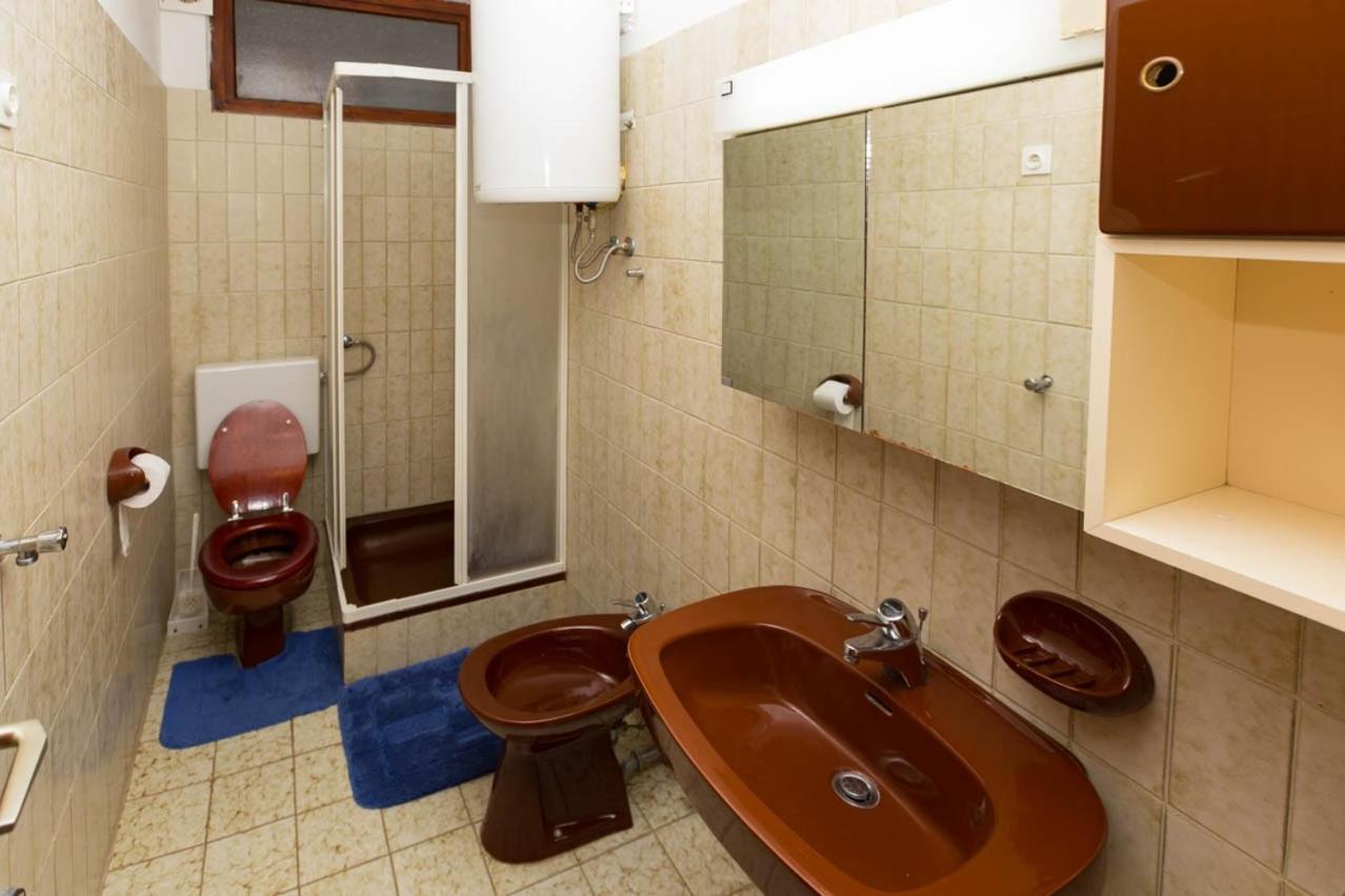 Apartments By The Sea Mali Losinj ヴェリ・ロシニュ エクステリア 写真